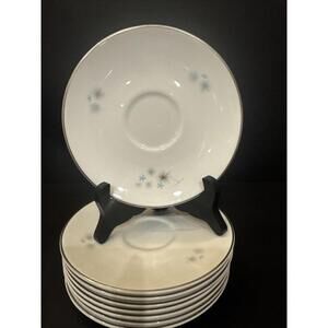 Set Of 8 Royal Doulton Thistledown H4943 Bone China Saucers 6 1/8”